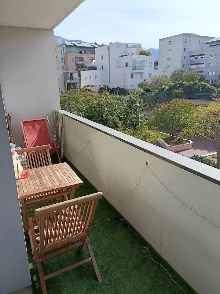 Chambre Privee 1 Chez Vincent - Gare - Centre Ville Άννεσι Δωμάτια σε οικογενειακή κατοικία